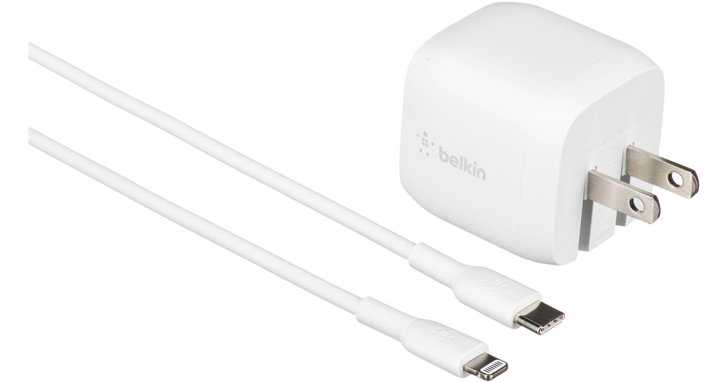 1. Belkin BoostCharge 30W USB-C؛ بهترین انتخاب کلی